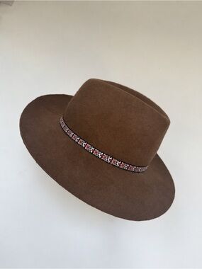 D&Y 100% Wool Brown Hat